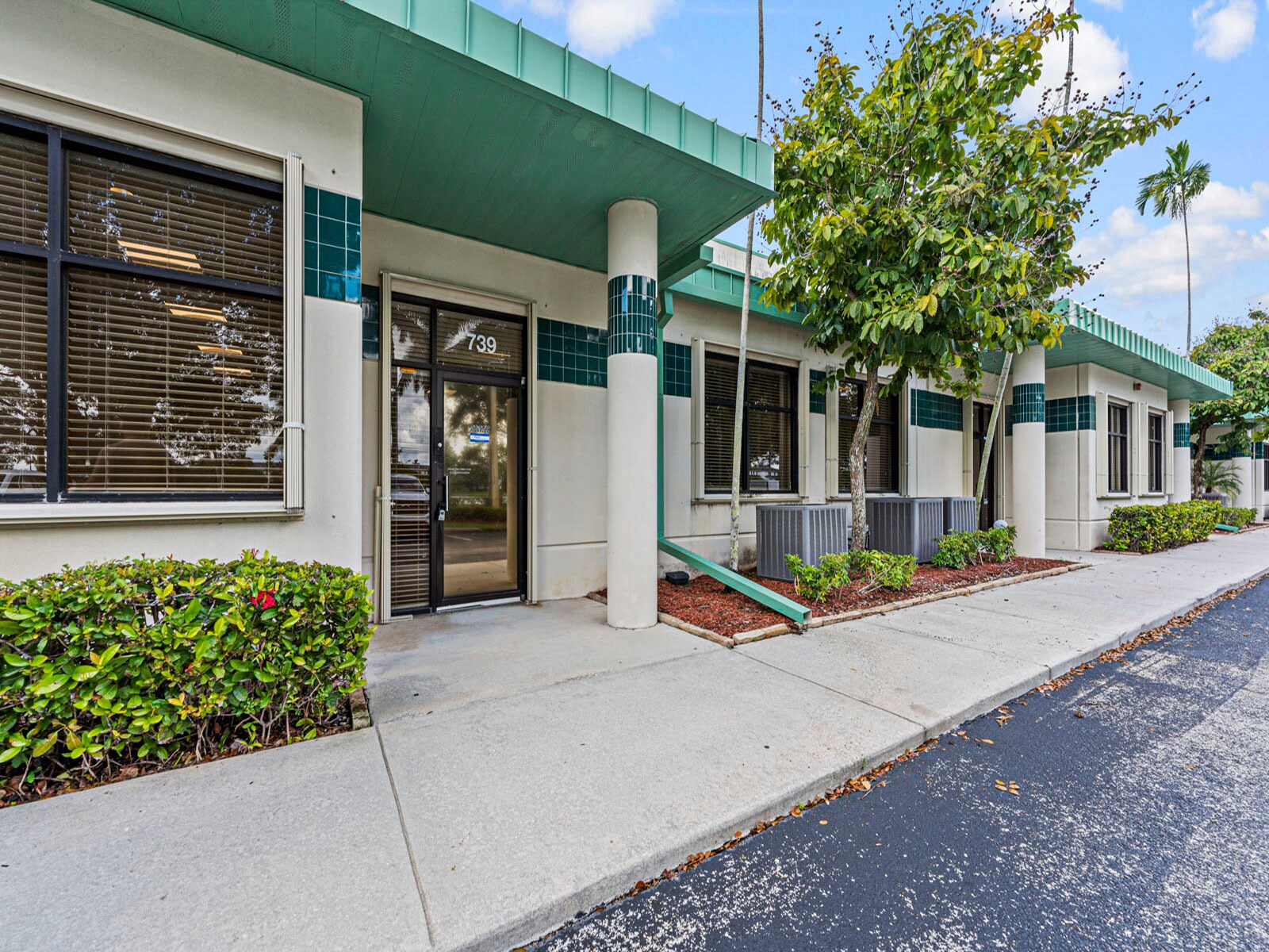 739 Shotgun Rd, Sunrise, FL for lease Interior Photo- Image 1 of 12