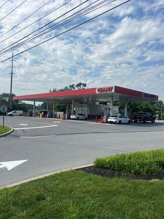 More details for 300 Centerville Rd, Lancaster, PA - Retail for Lease