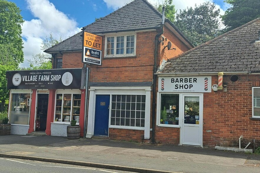 42-42B Hackwood Rd, Basingstoke for lease - Primary Photo - Image 1 of 2