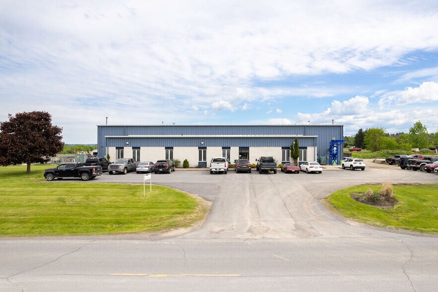22620 Fisher Rd, Watertown, NY for sale - Building Photo - Image 1 of 1