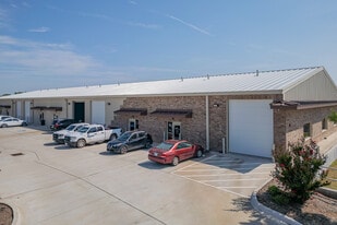HUNDRED OAKS INDUSTRIAL PARK - Warehouse