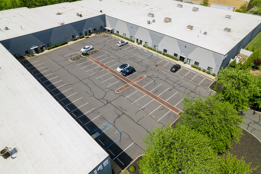 140 Ethel Rd W, Piscataway, NJ for lease - Building Photo - Image 2 of 13