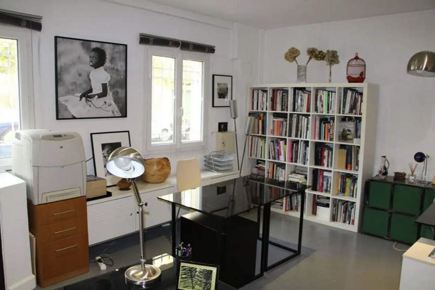 Office in Vanves for sale - Interior Photo - Image 1 of 2