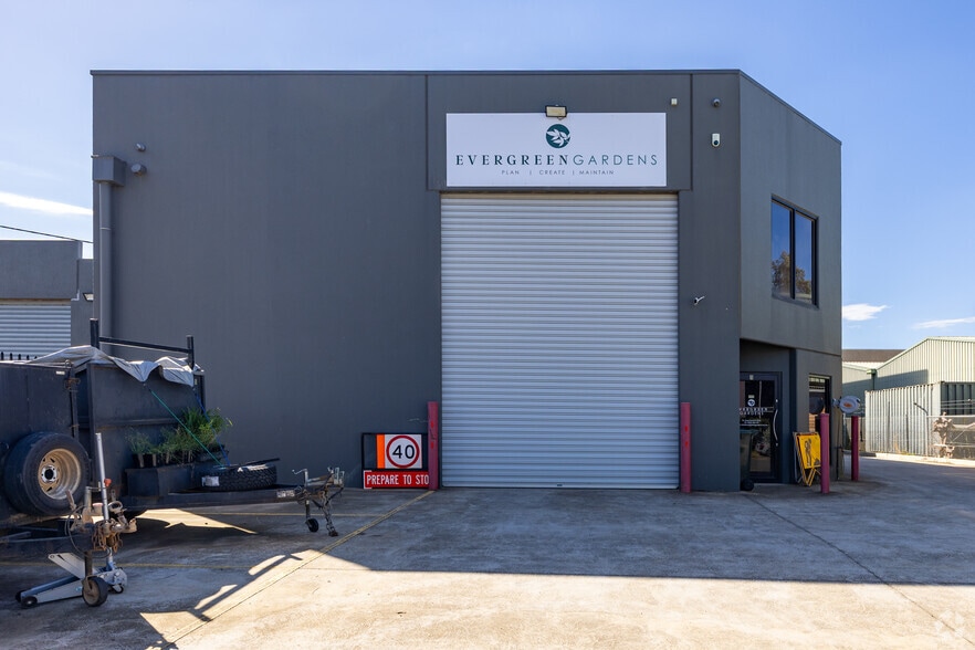 8 Loop Rd, Werribee for lease - Building Photo - Image 1 of 3
