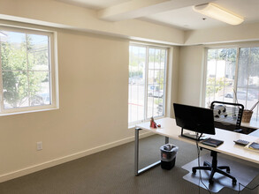 651 W 1st St, Sonoma, CA for lease Interior Photo- Image 1 of 5