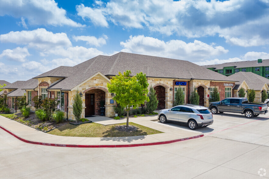 8951 Collin McKinney Pky, McKinney, TX for lease - Primary Photo - Image 1 of 114