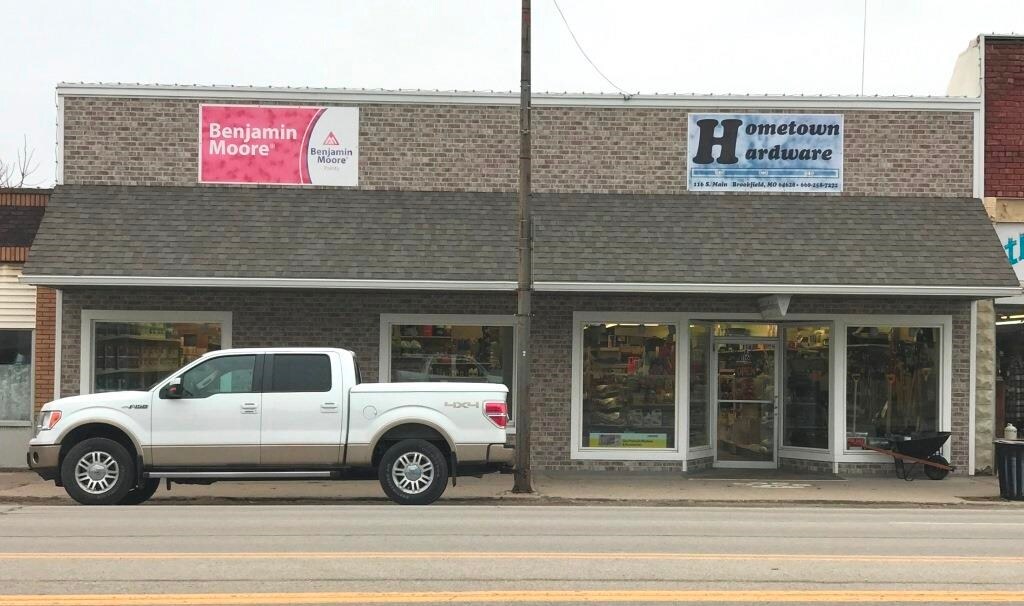 116 S Main St, Brookfield, MO 64628