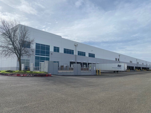 4647 Logistics Dr, Stockton, CA for lease - Building Photo - Image 1 of 17