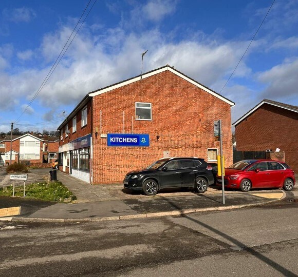 911 Hayfield Close, Belper, DBY DE56 1FA Retail for Sale