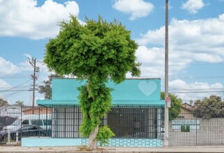 2744-2804 W Florence Ave, Los Angeles, CA for lease Building Photo- Image 1 of 6