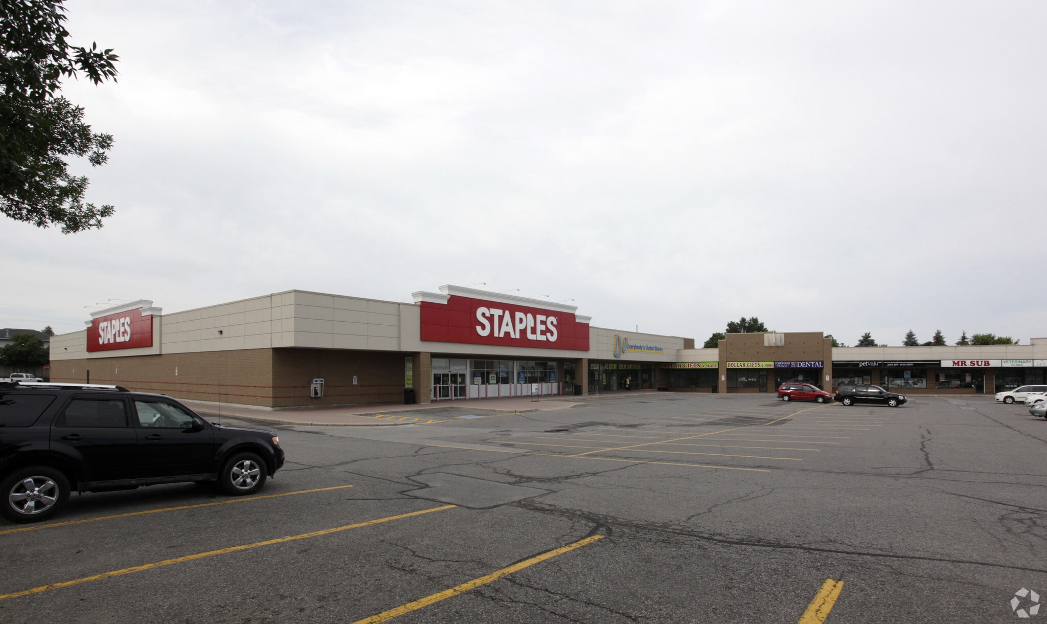 24018 Woodbine Ave, Keswick, ON for sale Primary Photo- Image 1 of 1