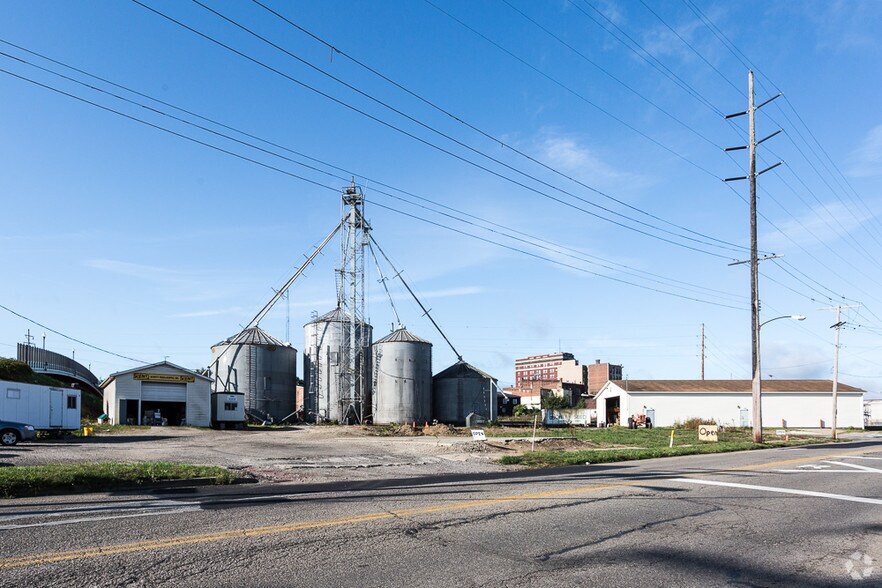 715 E Patterson St, Alliance, OH for sale - Primary Photo - Image 1 of 1
