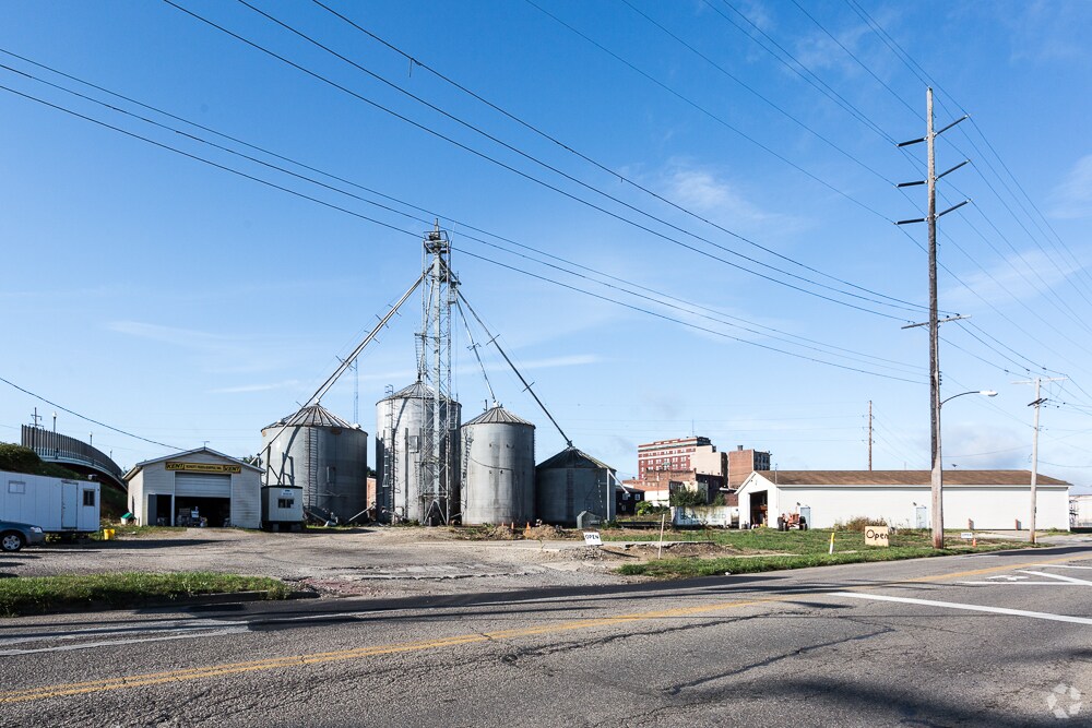 715 E Patterson St, Alliance, OH for sale Primary Photo- Image 1 of 1