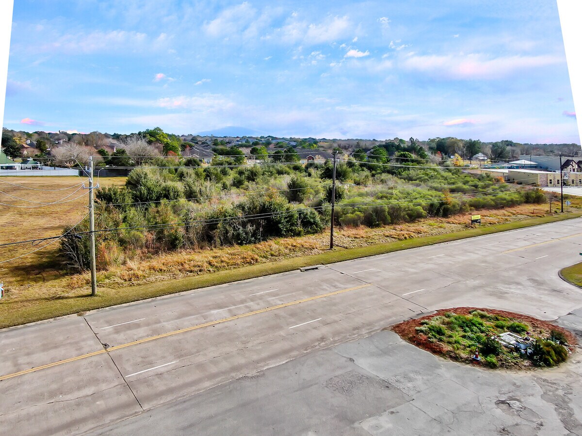 0 Red Bluff Rd, Pasadena, TX 77503