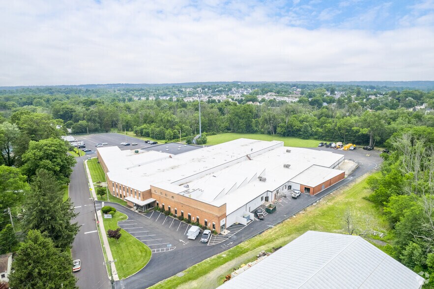 31 Oak Ave, Chalfont, PA for lease - Aerial - Image 1 of 2