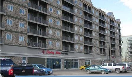 8530 Manning Av, Fort McMurray, AB for lease - Primary Photo - Image 1 of 2