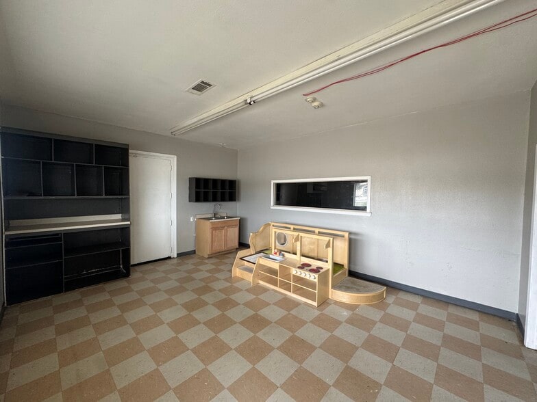 1301 N Texas Ave, Bryan, TX for sale - Building Photo - Image 2 of 5