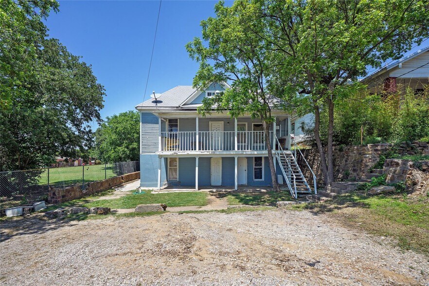 111 NE 6th St, Mineral Wells, TX for sale - Primary Photo - Image 1 of 1