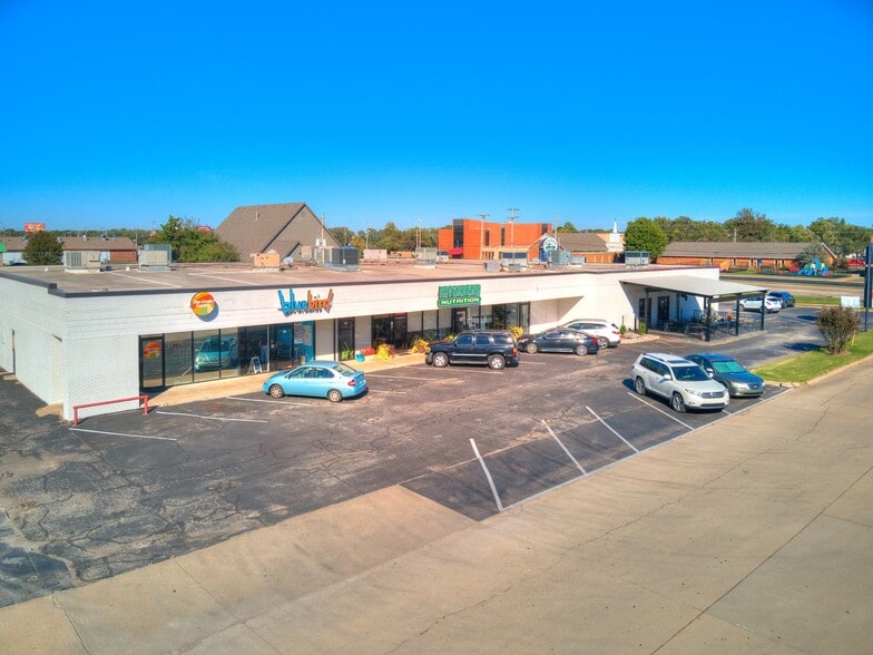 13330 S Memorial Dr, Bixby, OK for lease - Building Photo - Image 2 of 12