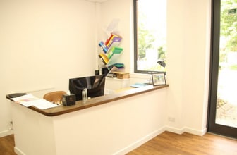 Woolsack Way, Godalming for lease Interior Photo- Image 2 of 2