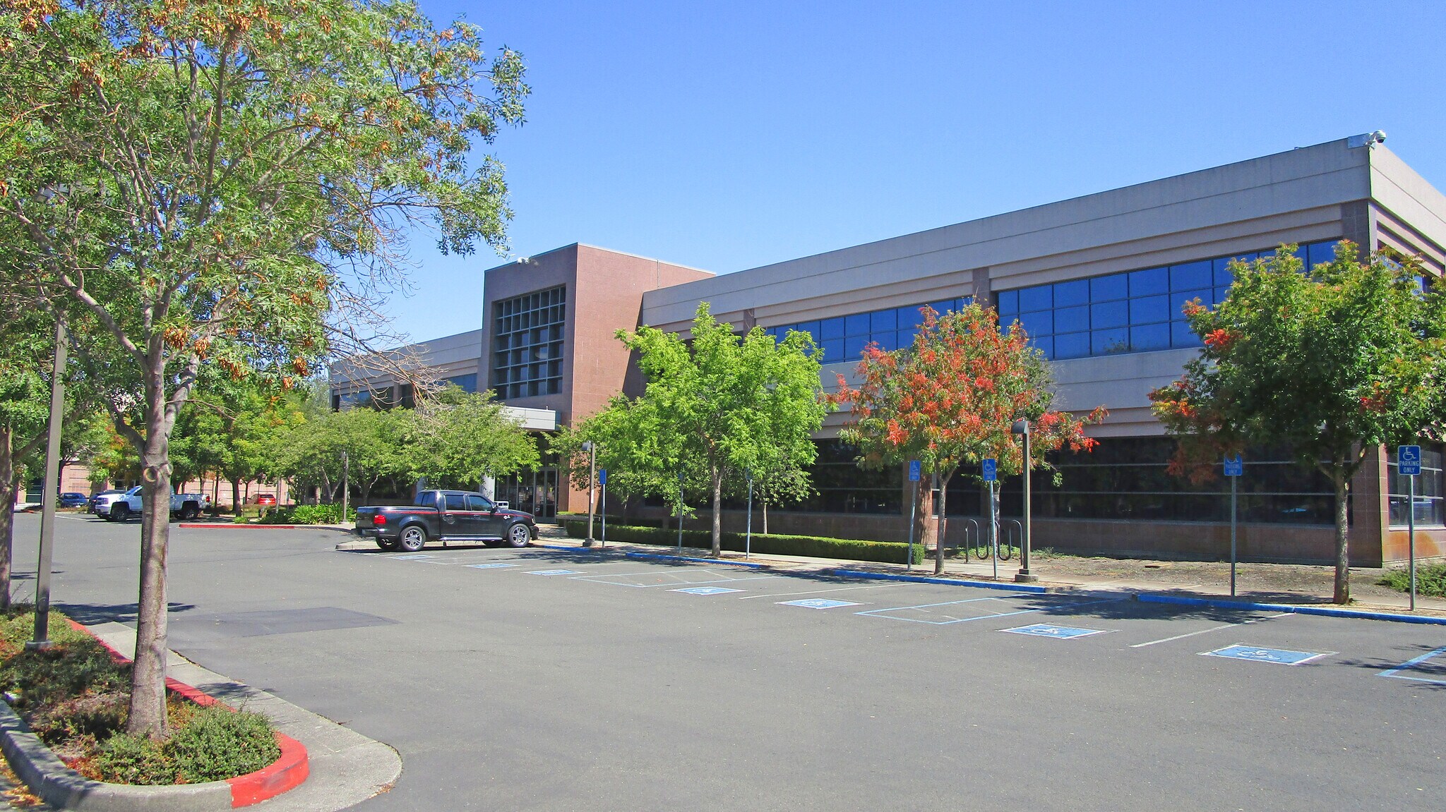 3035 Cleveland Ave, Santa Rosa, CA 95403 Office Space for Lease in