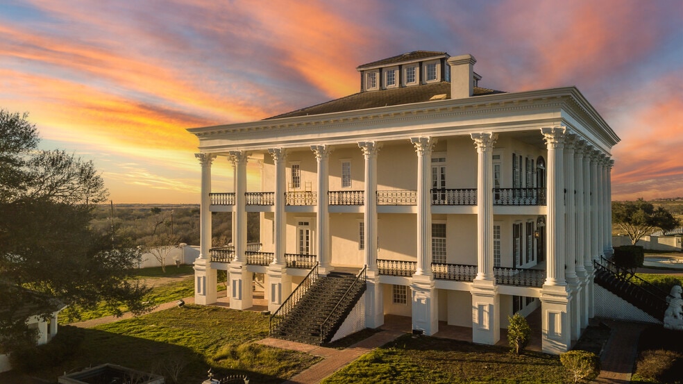 2470 S Highway 181, Karnes City, TX for sale - Primary Photo - Image 1 of 1