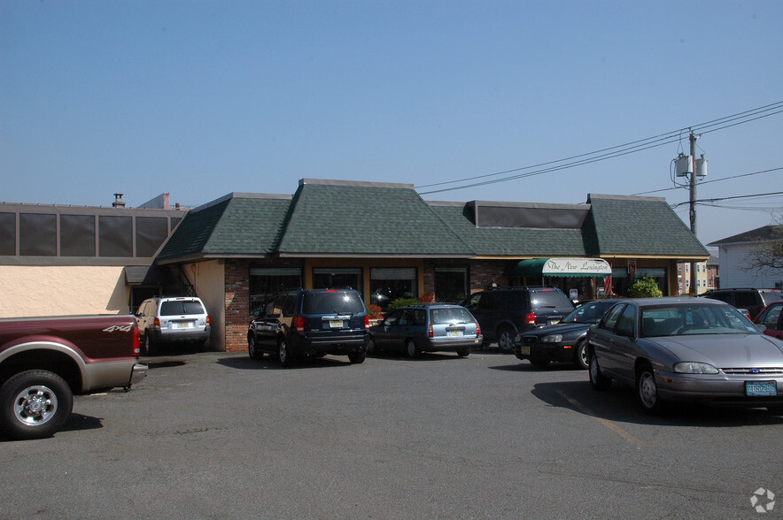 351 Lexington Ave, Clifton, NJ for sale - Building Photo - Image 3 of 3