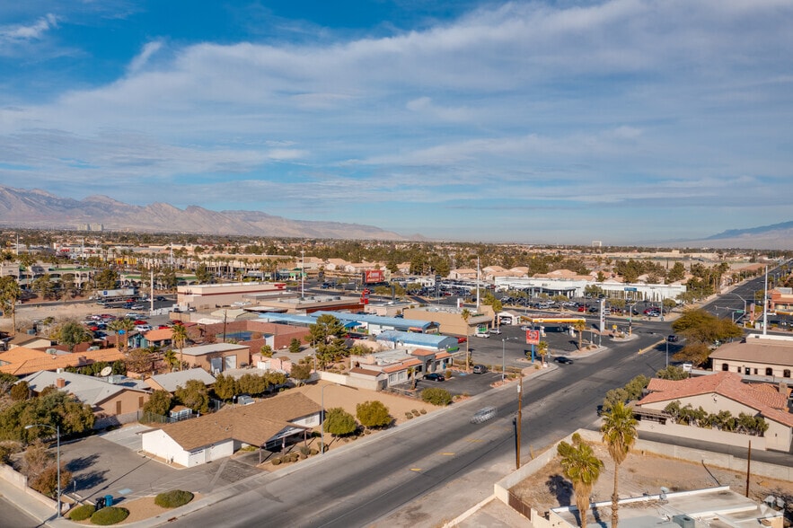 2545-2595 S Torrey Pines portfolio of 2 properties for sale on LoopNet.com - Aerial - Image 3 of 35