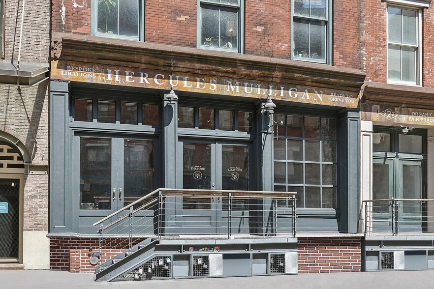 220 Front St, New York, NY for lease - Building Photo - Image 1 of 24