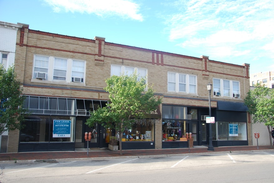 1016 Davis St, Evanston, IL for lease - Primary Photo - Image 3 of 12