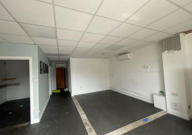 62-70 Market Place, Aylesham for lease - Interior Photo - Image 2 of 6