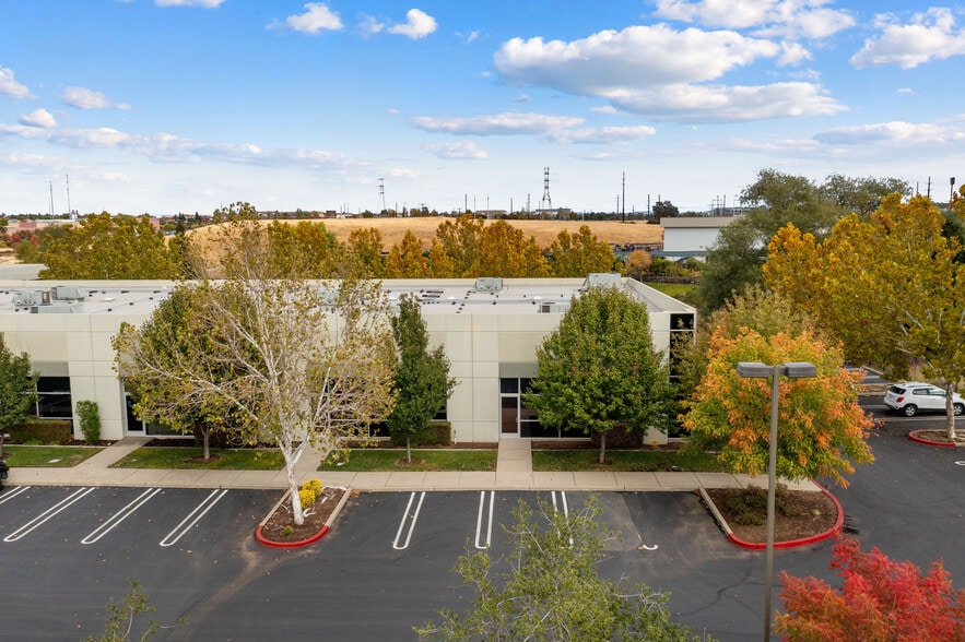 920 Reserve Dr, Roseville, CA for lease - Building Photo - Image 3 of 9