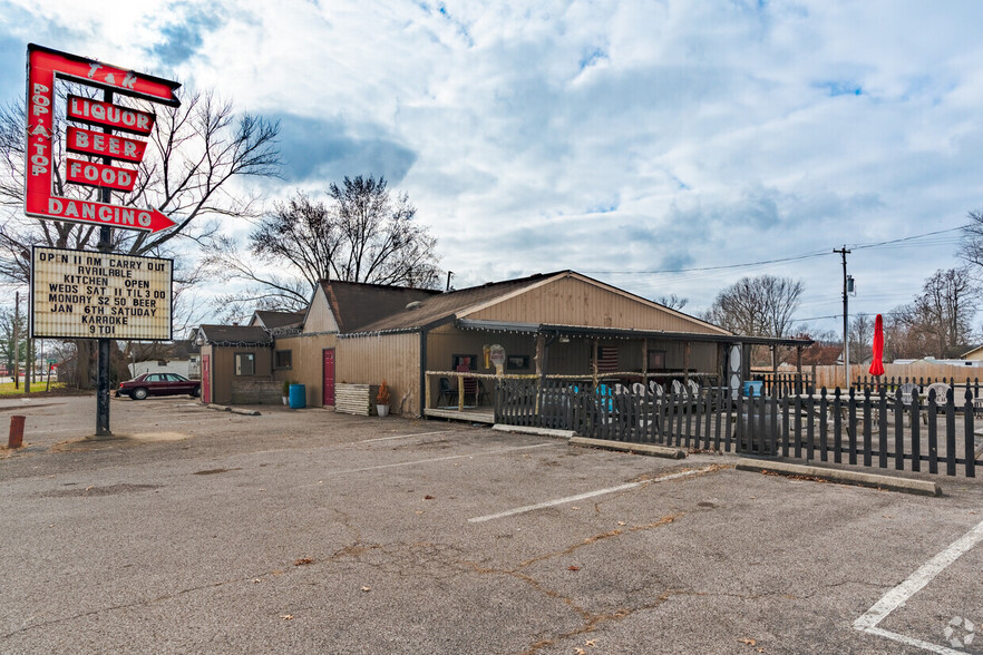 199 E Hwy 60, Pekin, IN for sale - Building Photo - Image 1 of 7