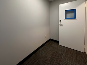 60 Westwood Ave, Waterbury, CT for lease Interior Photo- Image 2 of 15