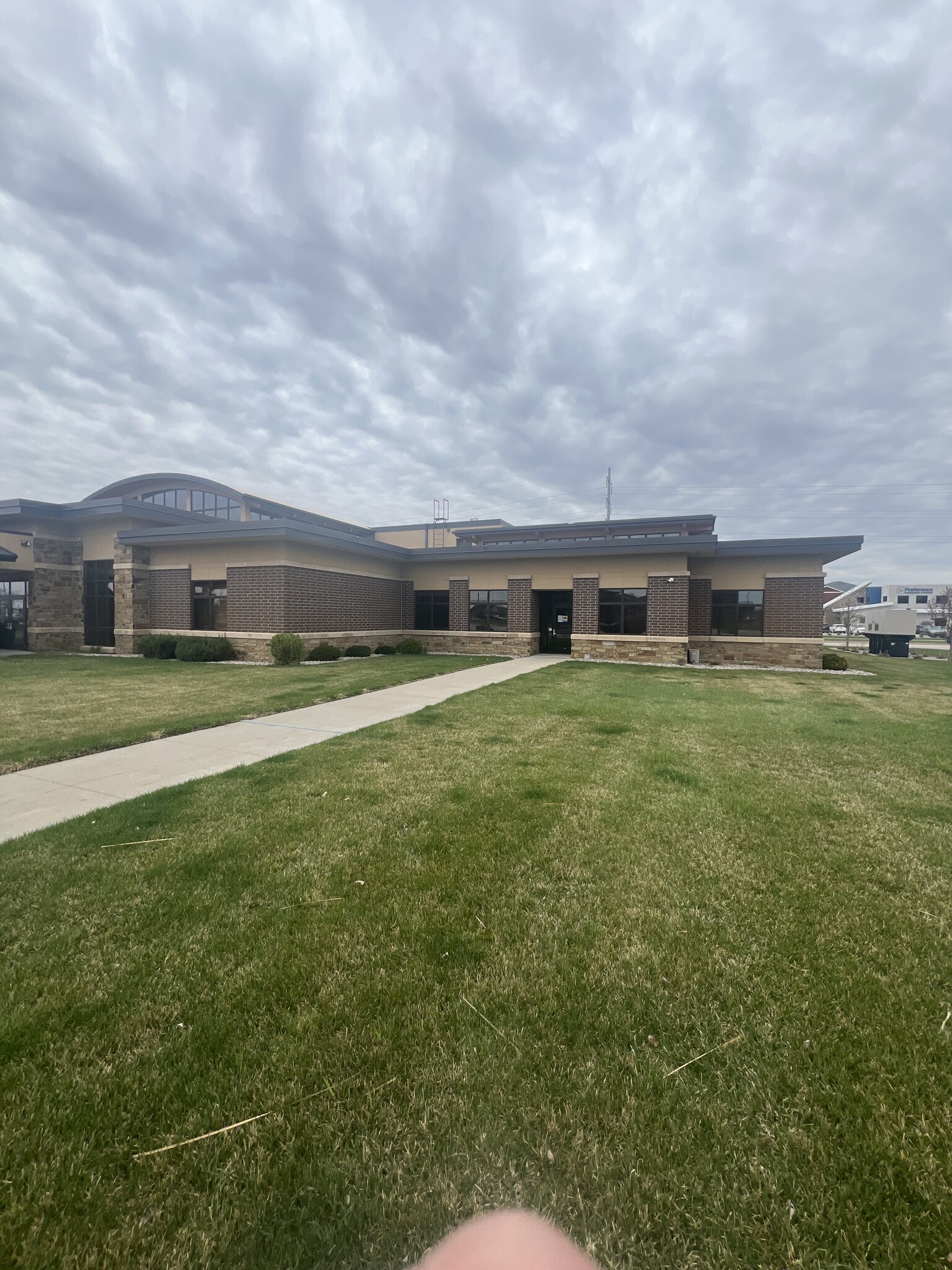 4141 28th Ave S, Fargo, ND for lease Primary Photo- Image 1 of 36