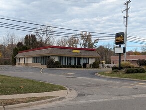 1225 N Main St, Adrian, MI for lease Building Photo- Image 1 of 7