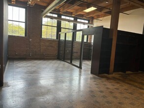 2950 W Chicago Ave, Chicago, IL for lease Interior Photo- Image 2 of 5