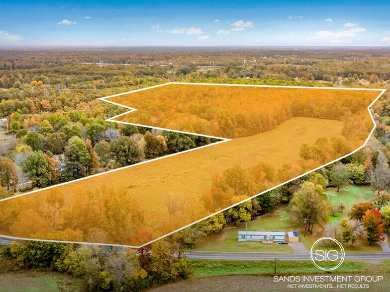 5600 Old Mayfield Road, Paducah, KY for sale - Primary Photo - Image 1 of 1