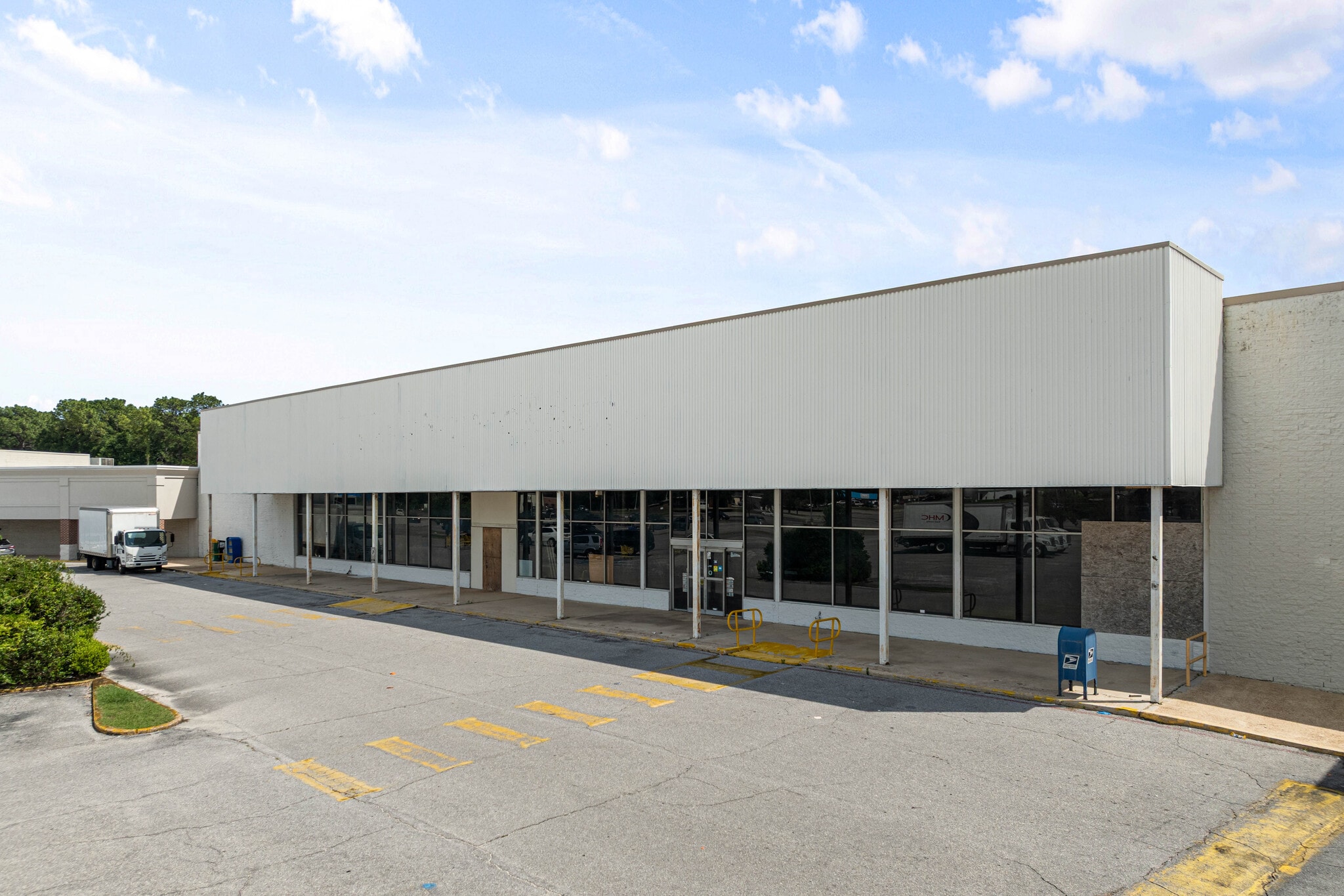 4001-4005 Government Blvd, Mobile, AL for sale Building Photo- Image 1 of 8