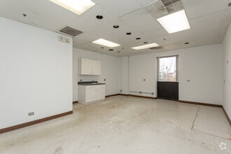 1828-1892 Techny Ct, Northbrook, IL for lease Interior Photo- Image 2 of 2