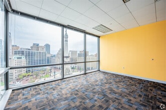 10 W Market St, Indianapolis, IN for lease Interior Photo- Image 2 of 7