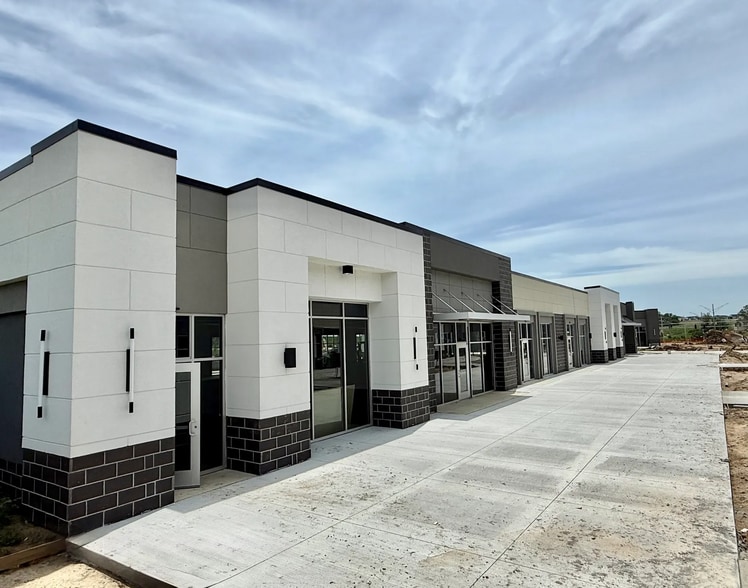 NEC N 180th & W Maple Rd, Omaha, NE for lease - Building Photo - Image 2 of 18