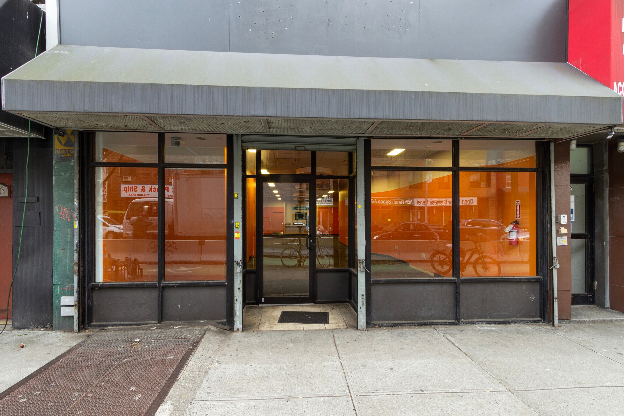 692 Grand St, Brooklyn, NY for sale Primary Photo- Image 1 of 1