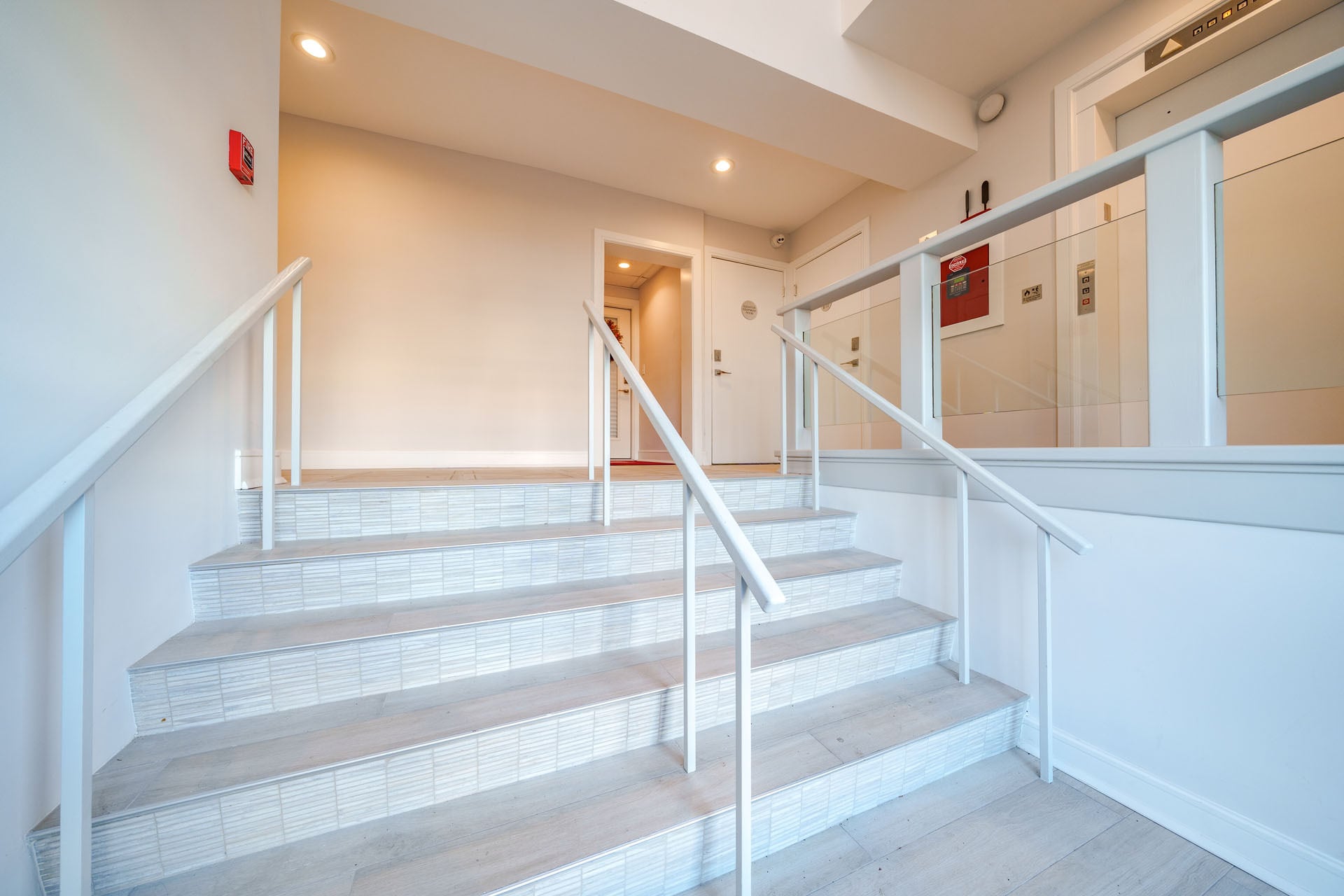 701 West Ave, Ocean City, NJ for lease Interior Photo- Image 1 of 35