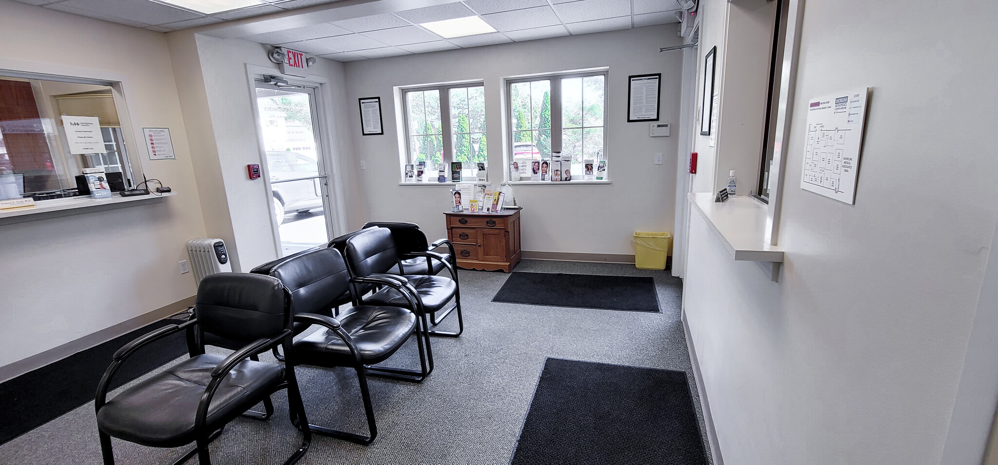 1353 Boston Post Rd, Madison, CT for lease Interior Photo- Image 1 of 7