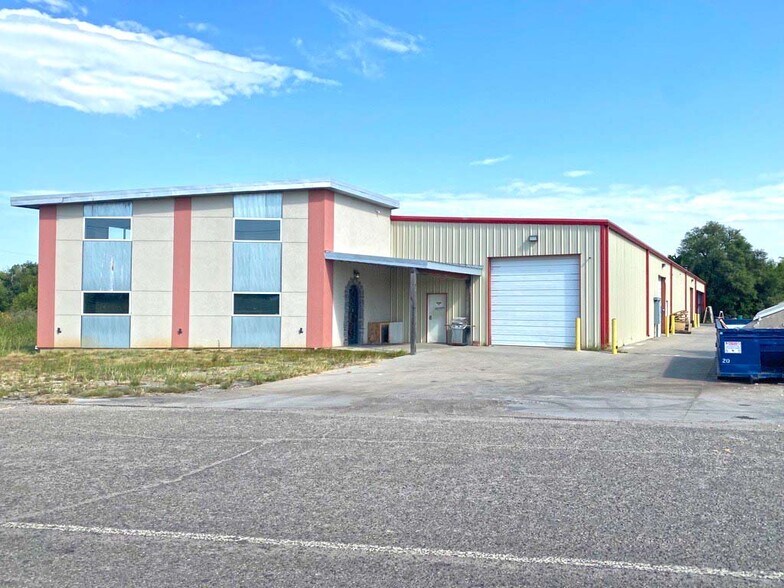 1248 N Main St, Benton, KS for sale - Primary Photo - Image 1 of 1