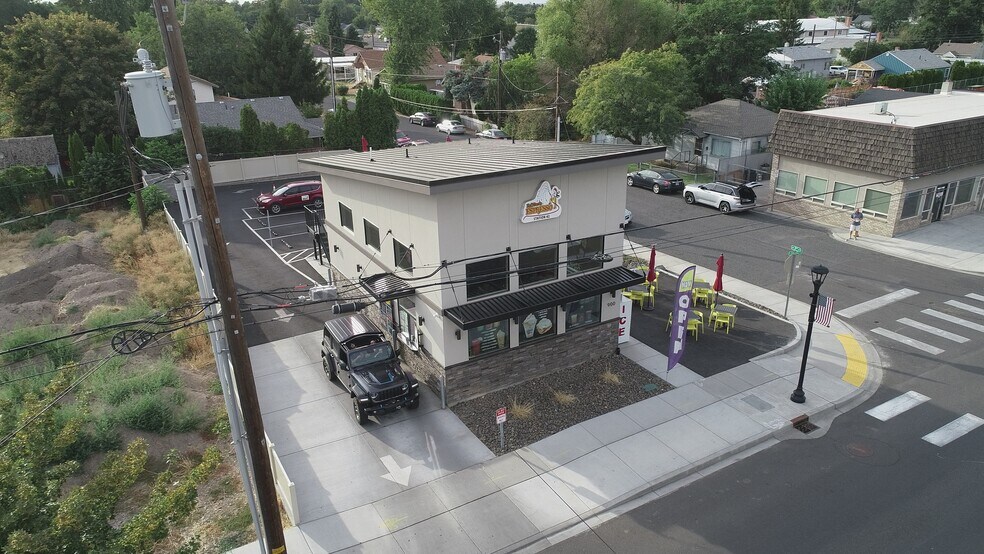 900 S College Ave, College Place, WA for sale - Aerial - Image 1 of 33