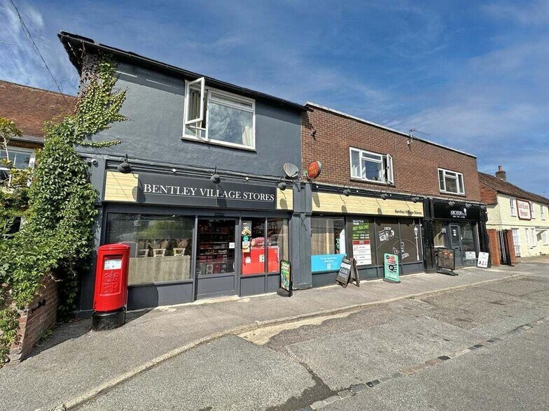 London Rd, Farnham for lease - Building Photo - Image 2 of 13