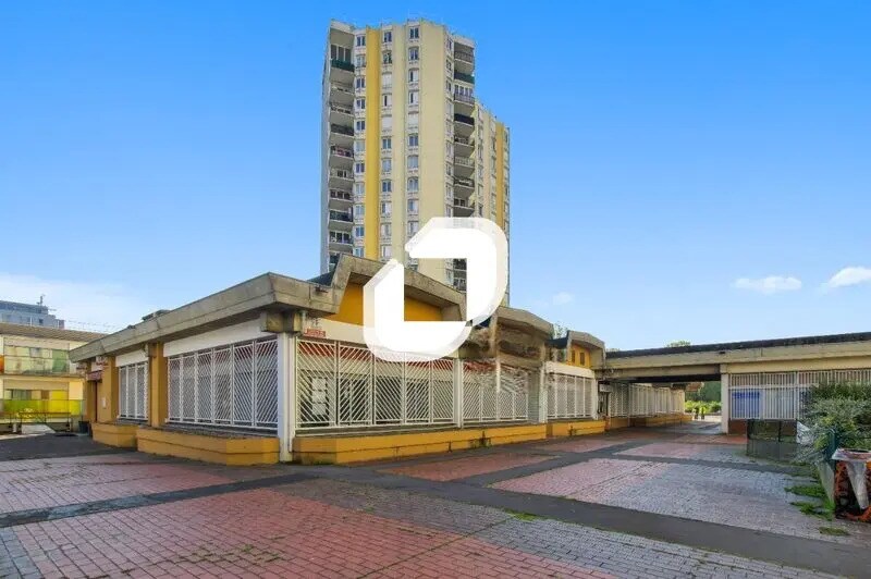 Office in Bobigny for sale Building Photo- Image 1 of 14