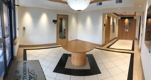 113 Westminster Pike, Reisterstown, MD for lease - Lobby - Image 2 of 6